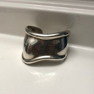 Tiffany and Co Elsa Peretti Bone Bracelet